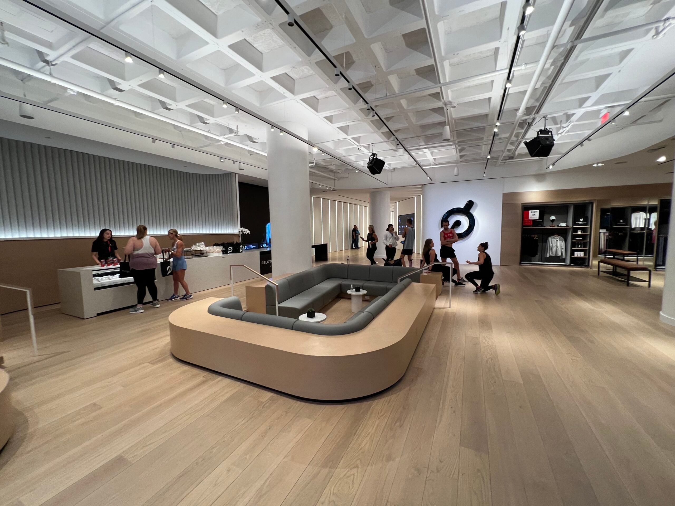 Previous upper level layout at Peloton Studios New York (PSNY).